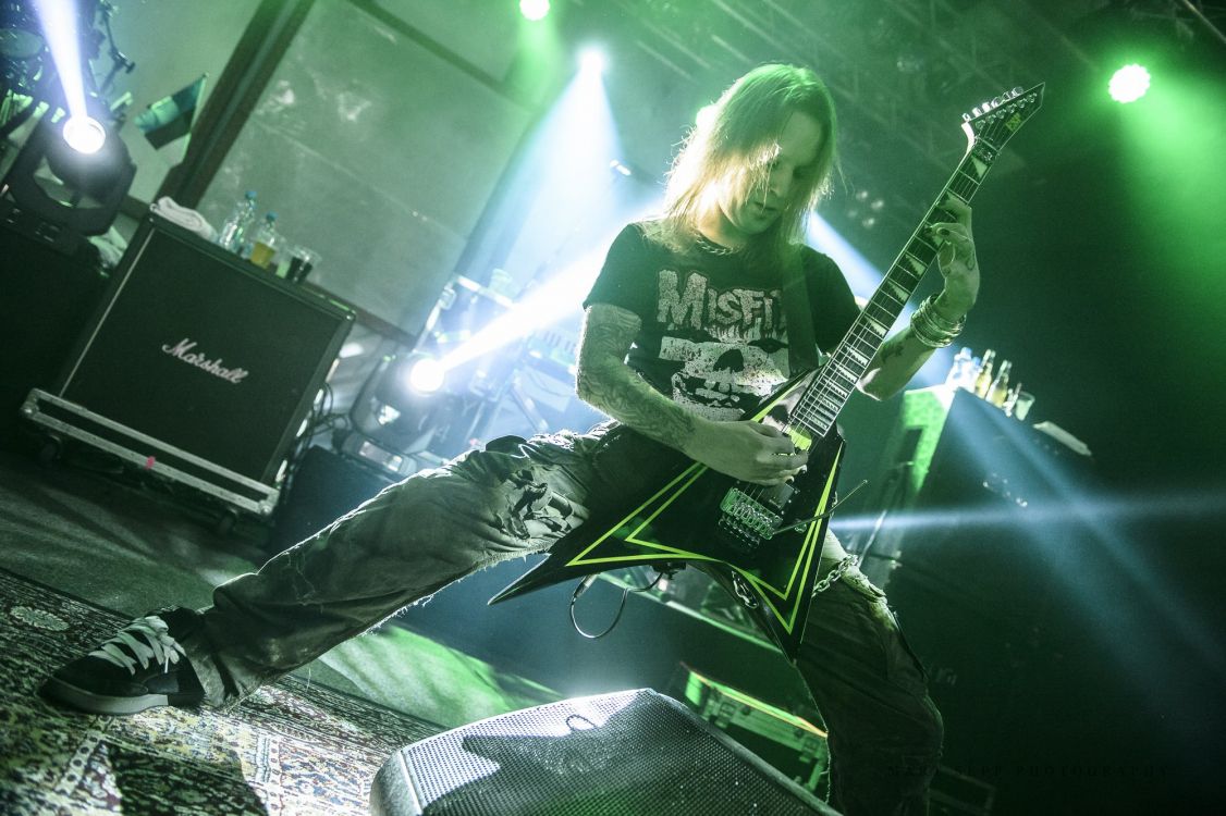 Обои тяжелый металл, Дэт-метал, Щипковый струнный инструмент, рокконцерт, Дети Bodom в разрешении 2000x1331