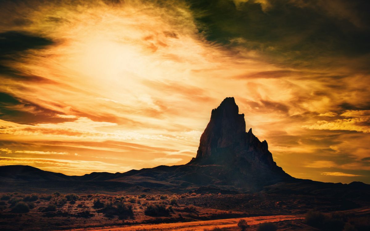 Обои пик agathla, природа, облако, рок, атмосфера в разрешении 2560x1600