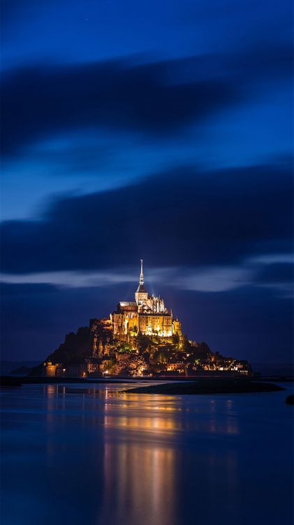 Обои UMiDIGI, UMiDIGI Crystal, купол, отражение, ориентир в разрешении 1080x1920