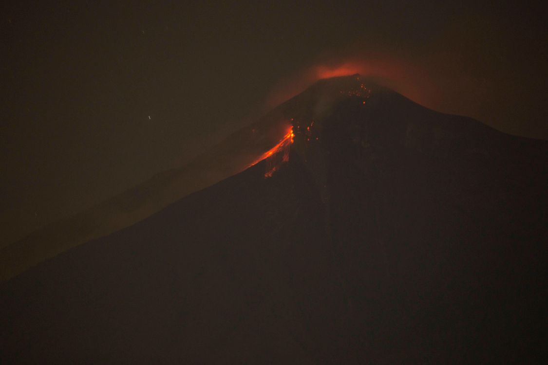 Обои типы вулканических извержений, вулкан, лава, вулканического рельефа, атмосфера в разрешении 5760x3840