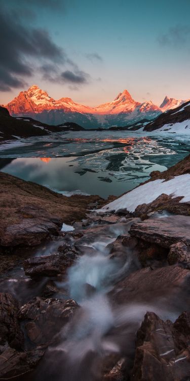 Обои смартфон, облако, вода, гидроресурсы, гора в разрешении 1600x3200