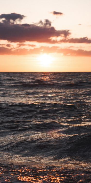 Обои море, Дания, закат, пляж, облако в разрешении 1600x3200