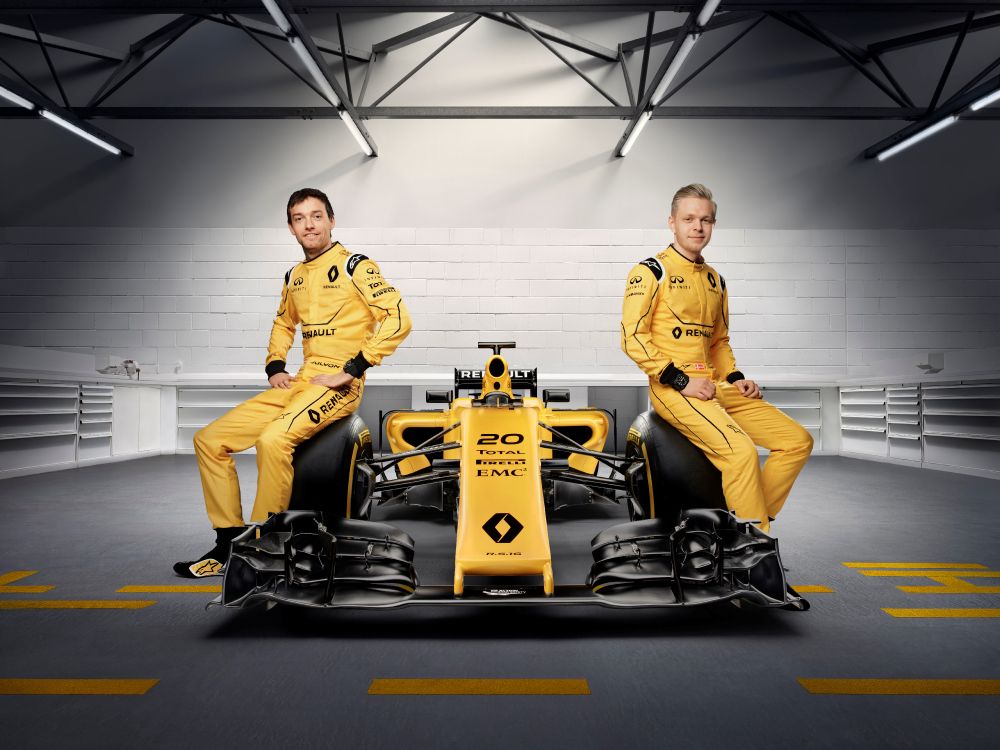 Обои 2016 Формула Один Чемпионат Мира, автогонки, Рено, желтый, команда в разрешении 9567x7173