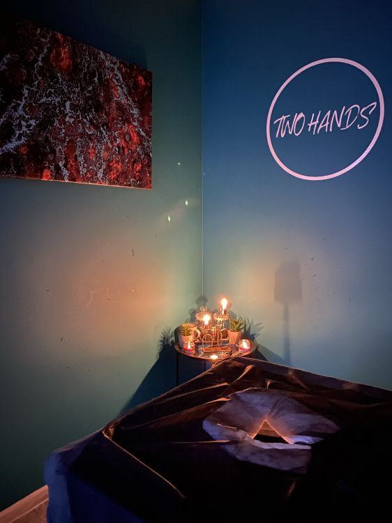 Обои свет, физика, наука, лого, Лампа в разрешении 1536x2048