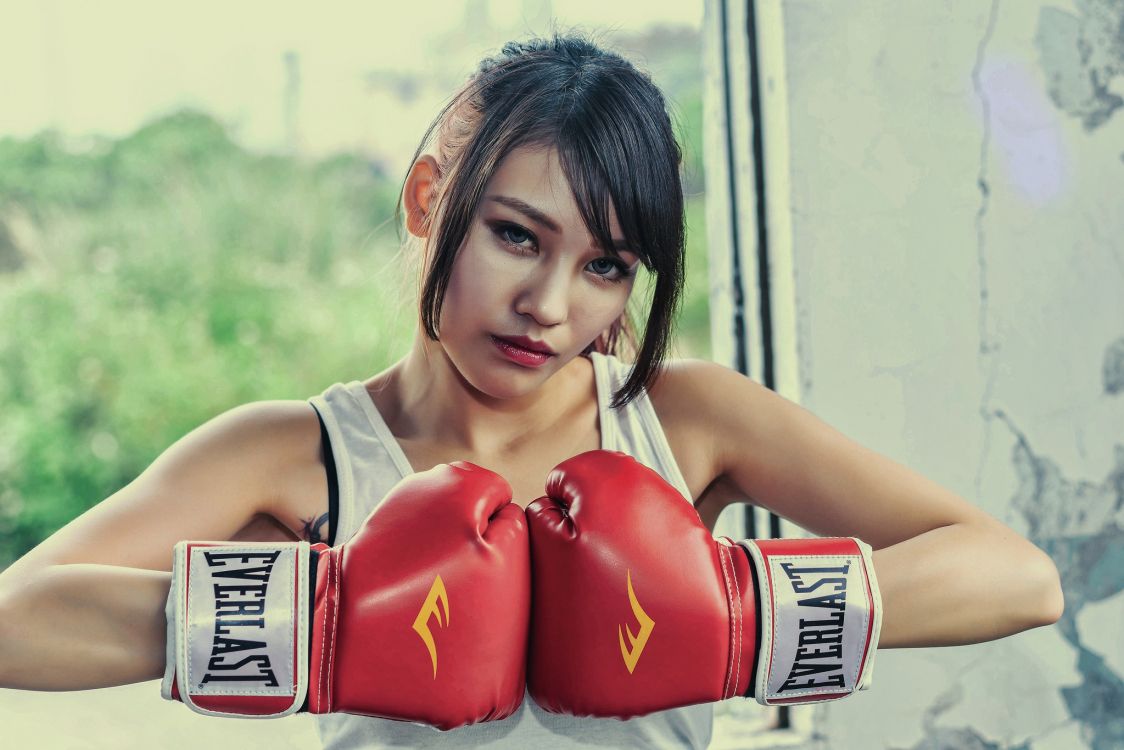 Обои бокс, боксерская перчатка, Женский бокс, кикбоксинг, перчатка в разрешении 2048x1366