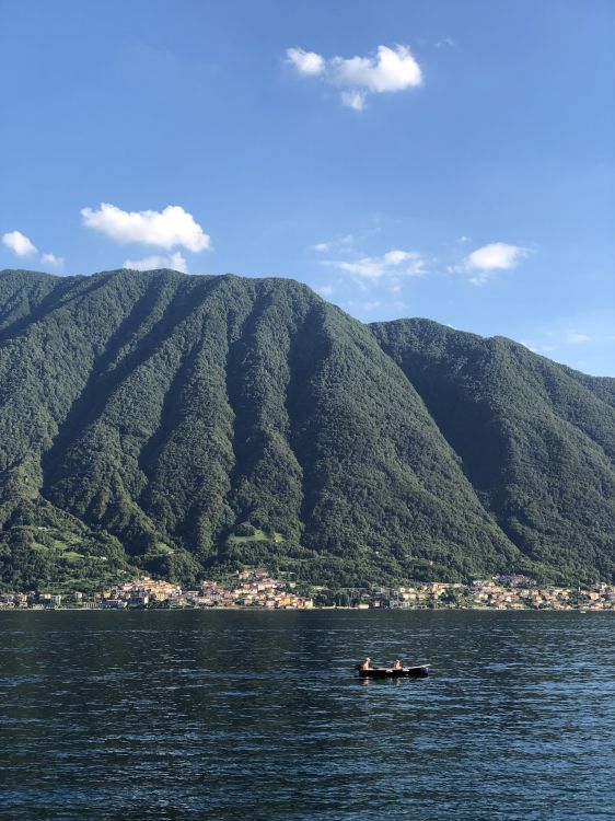 Обои горный рельеф, облако, нагорье, холм, гора в разрешении 1536x2048