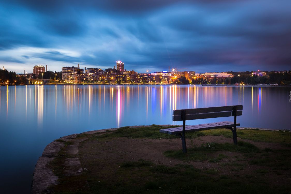 Обои природа, вода, отражение, ночь, город в разрешении 3840x2560