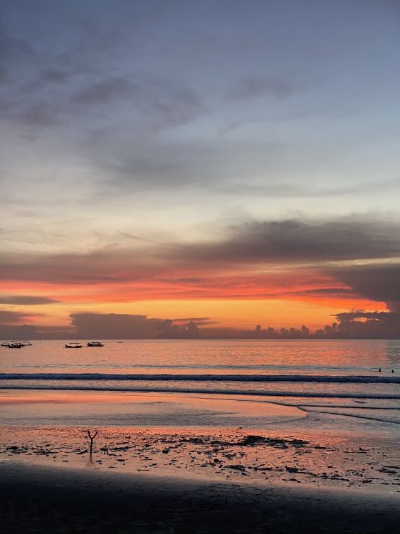 Обои горизонт, вода, море, закат, жидкость в разрешении 1536x2048