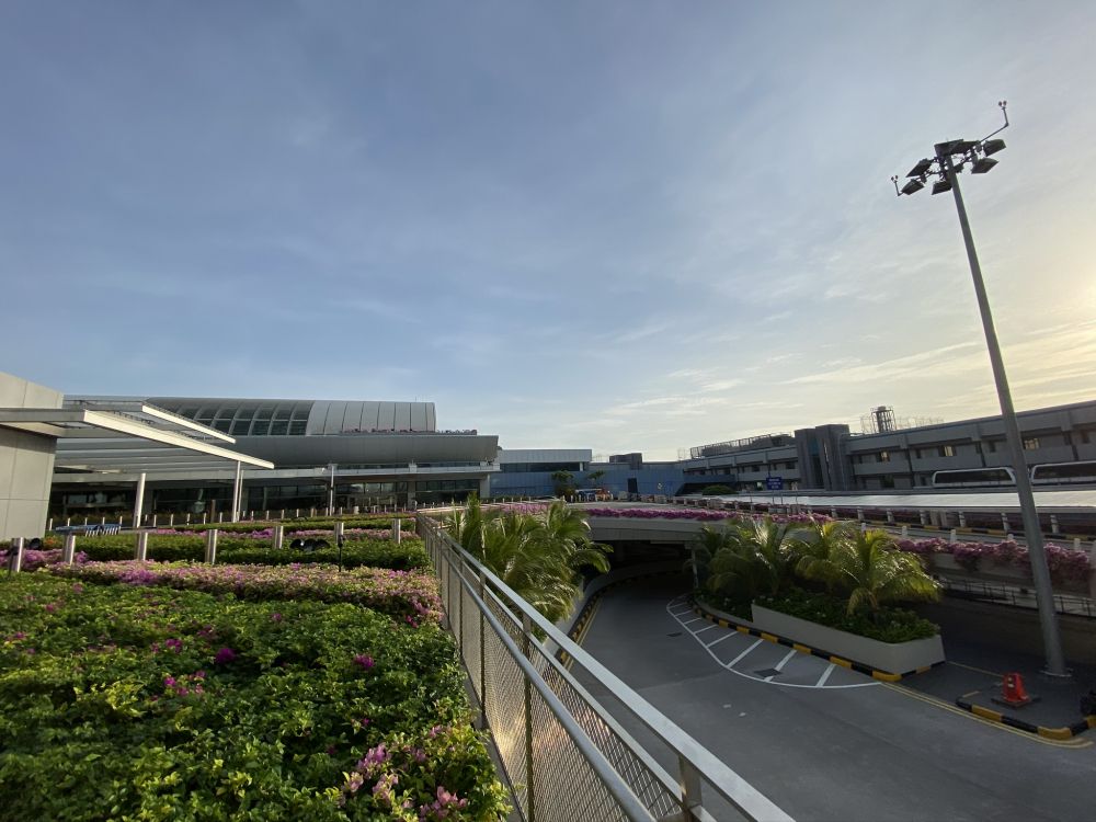 Обои Сингапур, уличный фонарь, городской район, ограждение, городской дизайн в разрешении 2048x1536