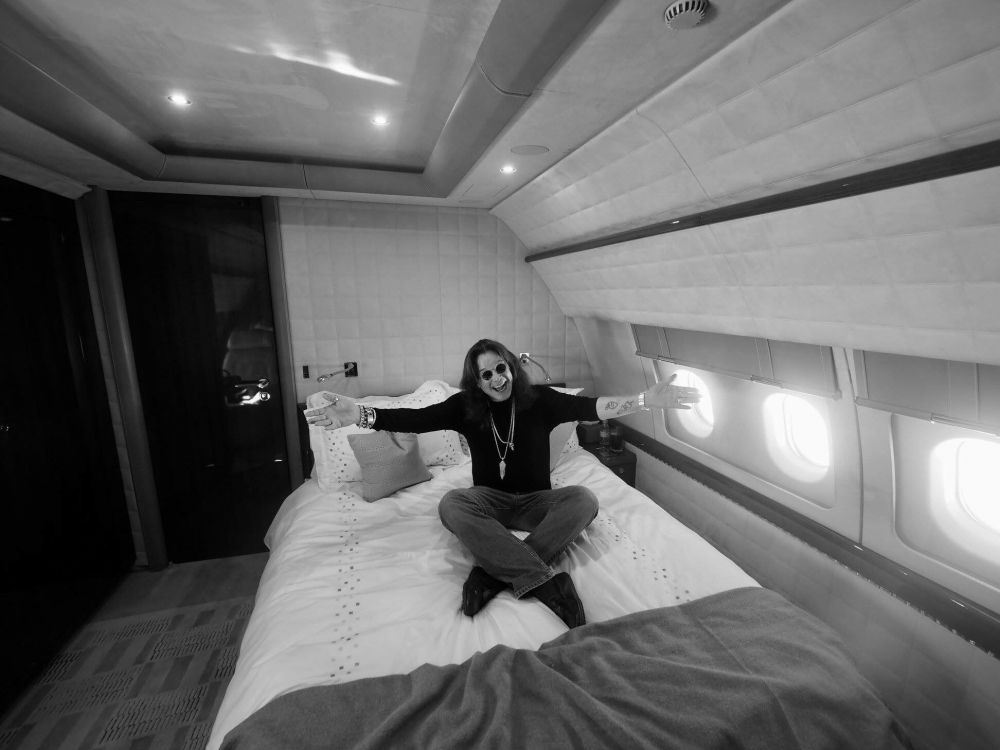 Обои Педрейра Пауло Leminski, белые, черный, комната, снимок в разрешении 1944x1458