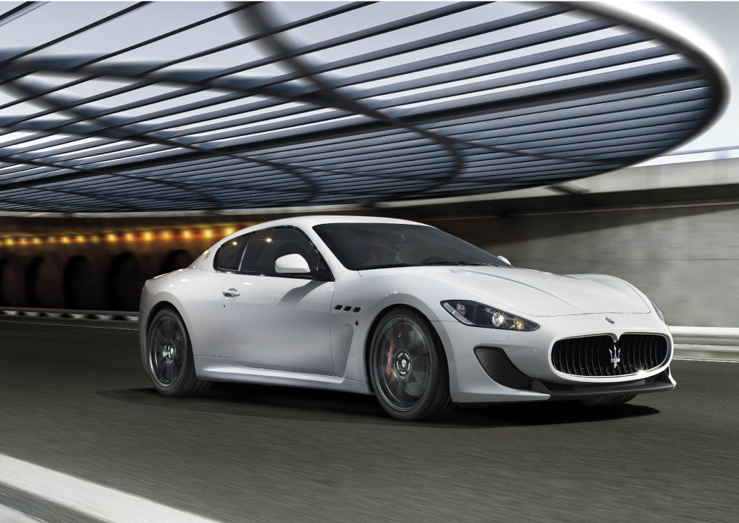 Обои Мазерати, авто, Прекрасная Мазерати МС дорожными, maserati granturismo, суперкар в разрешении 4961x3508