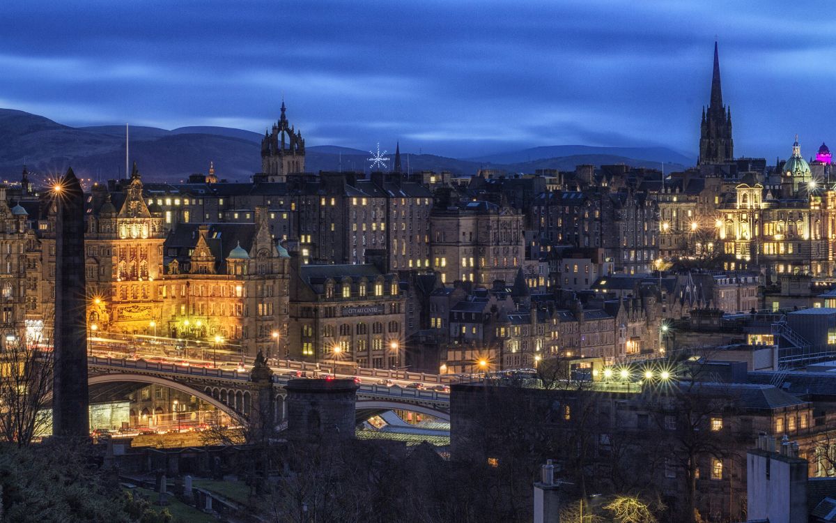 Обои городской пейзаж, Эдинбург, ночь, город, городской район в разрешении 3840x2400