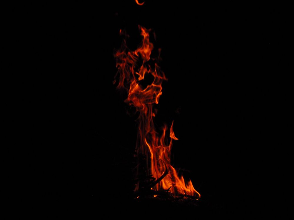 Обои пламя, огонь, тепло, темнота, костер в разрешении 1920x1440