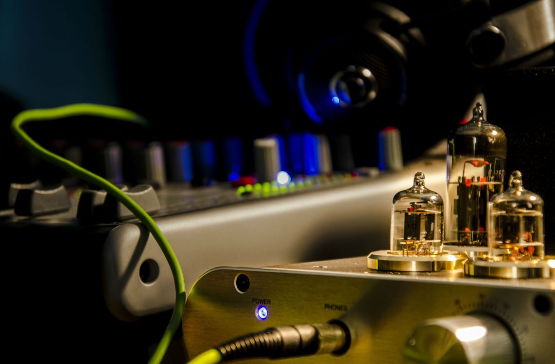 Обои звуковое оборудование, микшерный пульт, электроника, технологии, диск жокей в разрешении 2852x1872