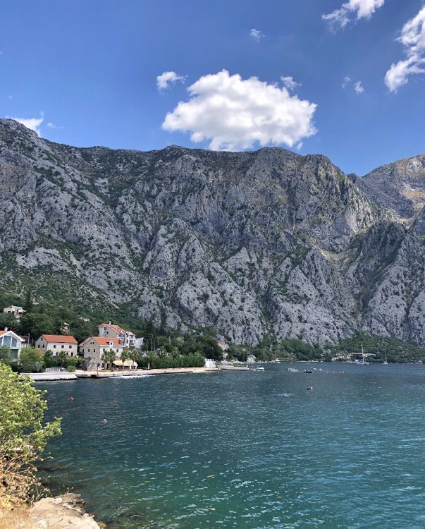 Обои Черногория, водоем, горный рельеф, природа, растительность в разрешении 2959x3675