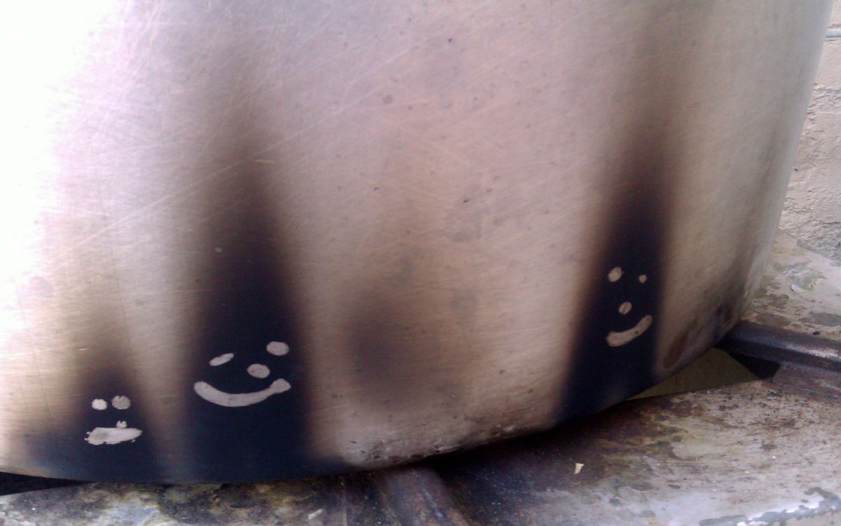 Обои металл, наука, химия, серый цвет, гаджет в разрешении 2560x1600