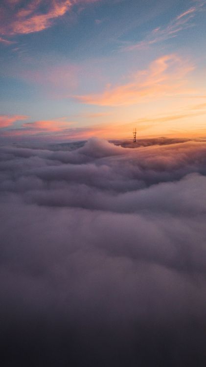 Обои полет, облако, атмосфера, послесвечение, экорегион в разрешении 2104x3740