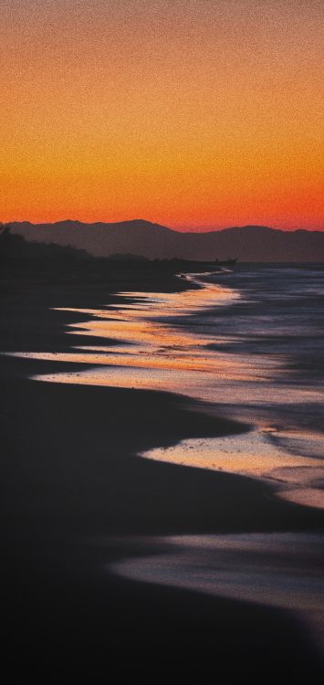 Обои черно-белый закат, закат, вода, атмосфера, послесвечение в разрешении 1421x3000