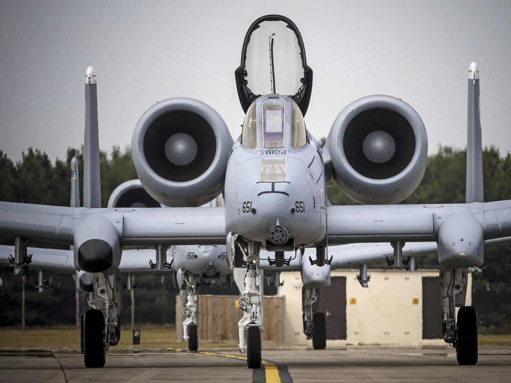 Обои авиация, аэрокосмическая техника, штурмовая авиация, воздушные силы, военный самолет в разрешении 2048x1536