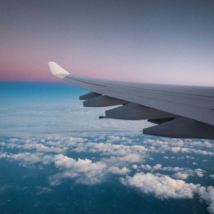 Обои самолет, полет, воздушное путешествие, атмосфера, облако в разрешении 3415x3415