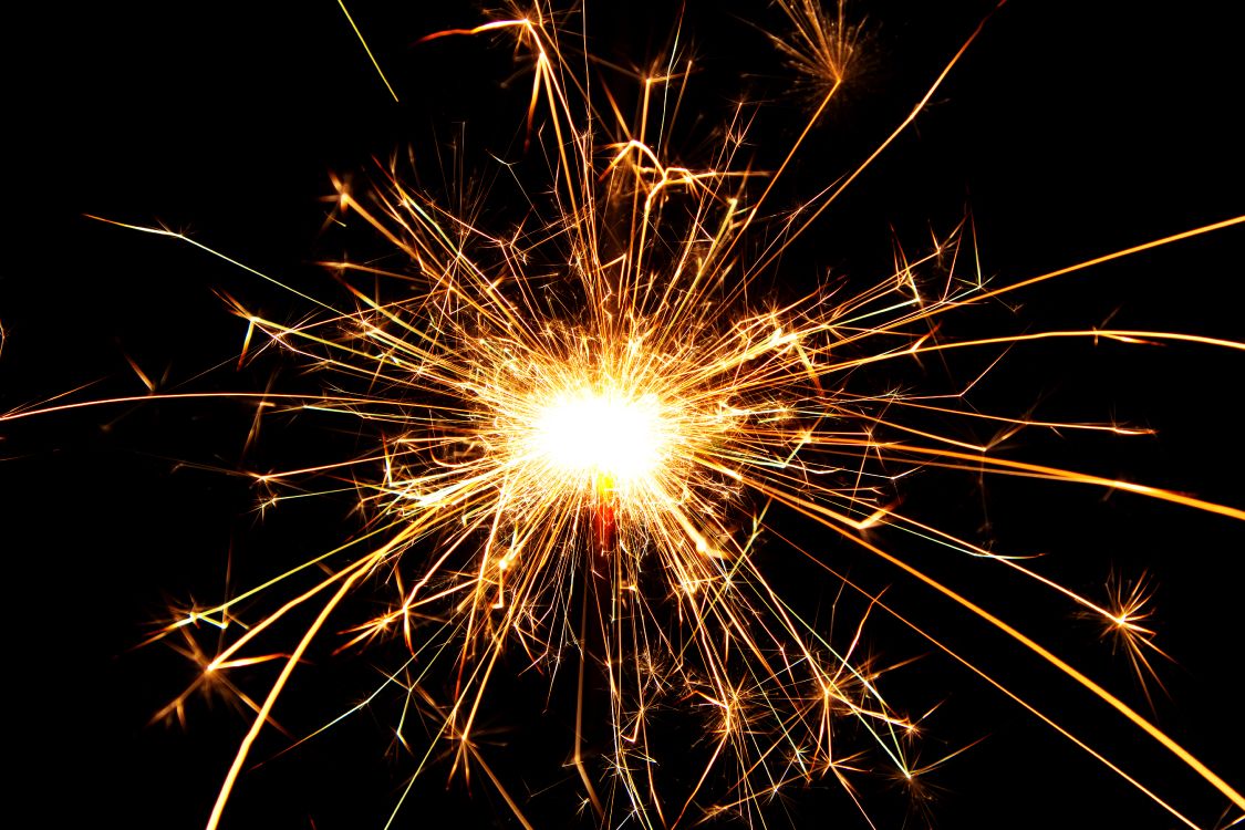Обои бенгальский огонь, салют, свет, дивали, день нового года в разрешении 5184x3456