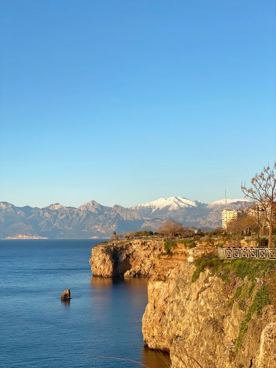 Обои наука, вода, гора, растение, лазурный в разрешении 3024x4032