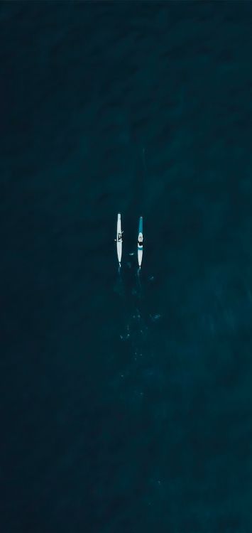 Обои вода, синий, судно, электрик, озеро в разрешении 1422x3000