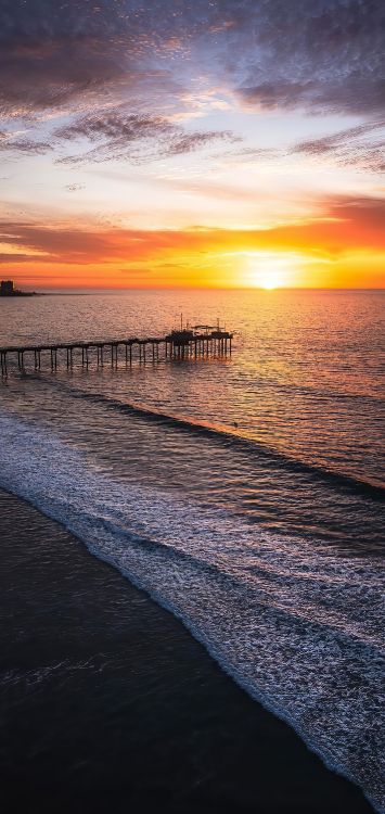 Обои послесвечение, вода, облако, атмосфера, солнечный свет в разрешении 1422x3000