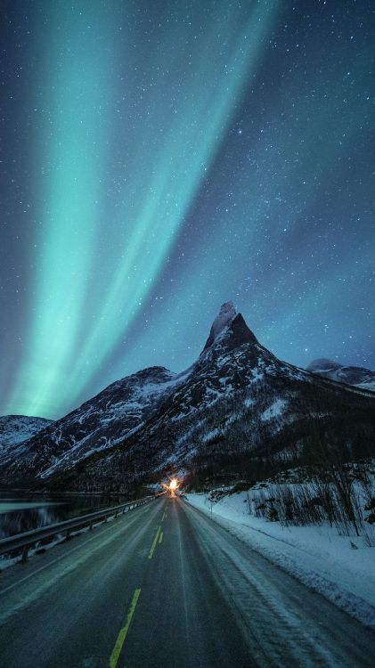 Обои природа, химия, наука, гора, атмосфера в разрешении 1440x2560