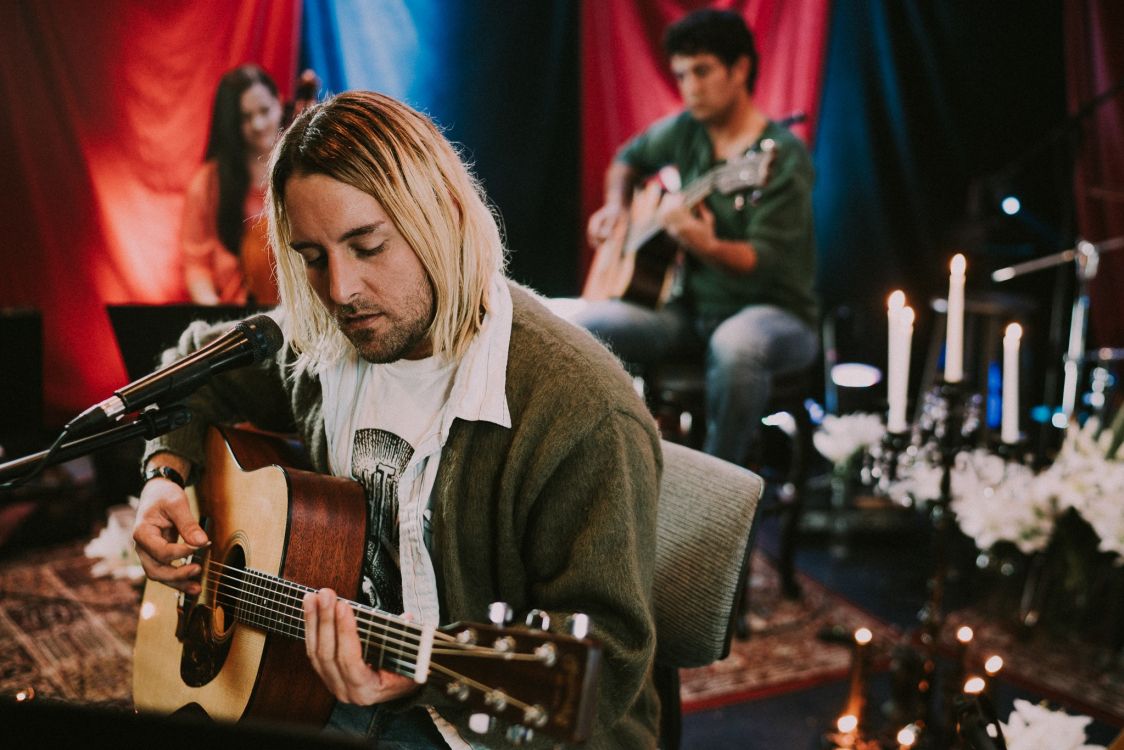 Обои гитара, нирвана, акустическая музыка, музыка, музыкант в разрешении 2048x1366