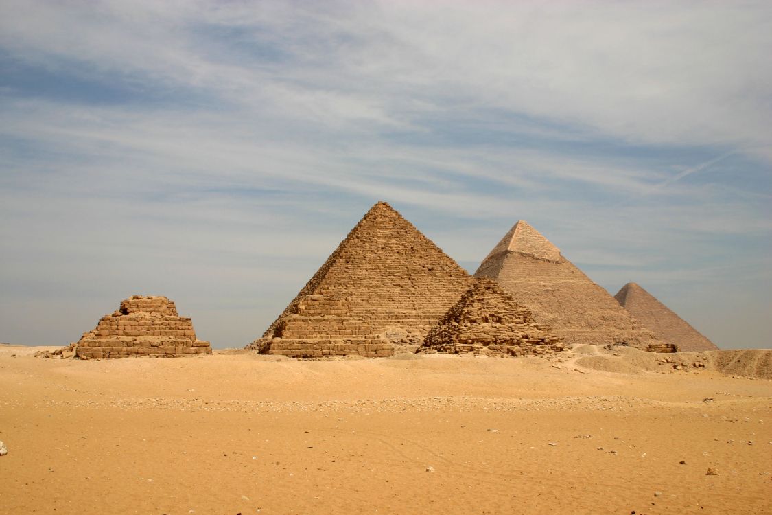 Обои пирамида, египетская пирамида, памятник, историческое место, древняя история в разрешении 3072x2048