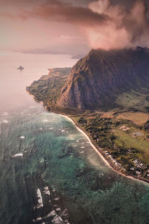 Обои облако, вода, атмосфера, гидроресурсы, гора в разрешении 900x1350