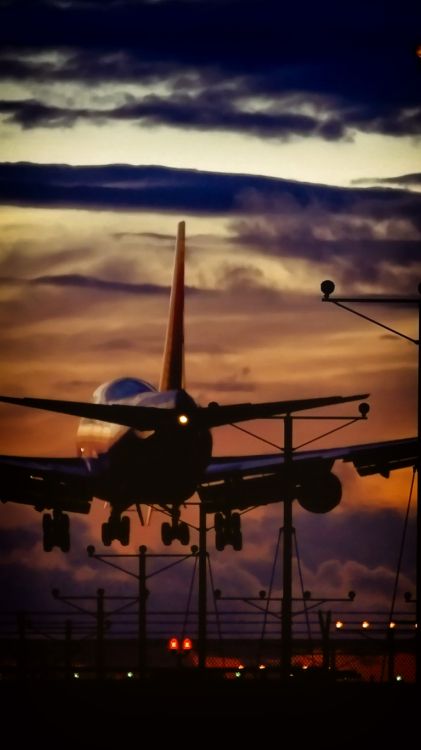 Обои самолет, полет, самолеты, аэропорт, авиация в разрешении 1080x1920