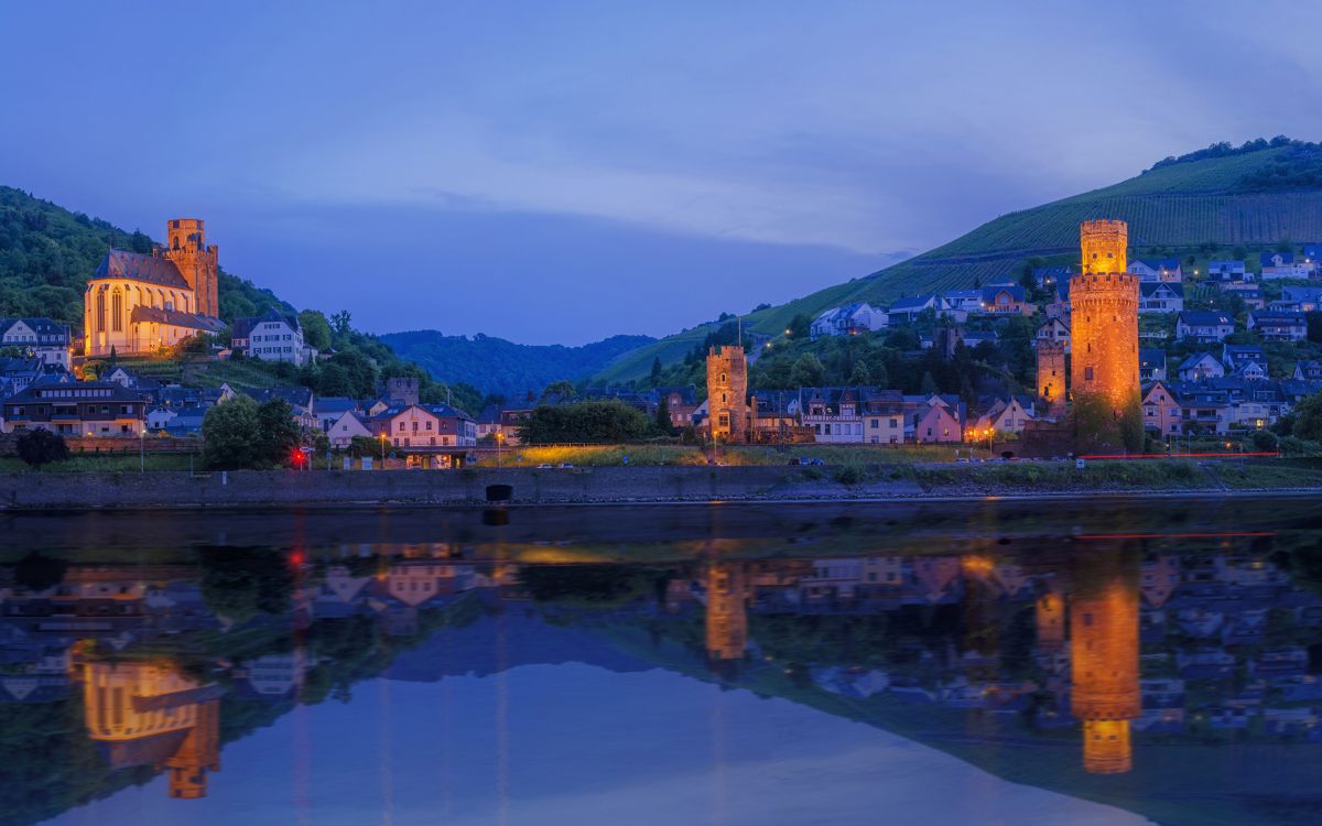 Обои отражение, достопримечательность, гора, реки, ориентир в разрешении 2880x1800