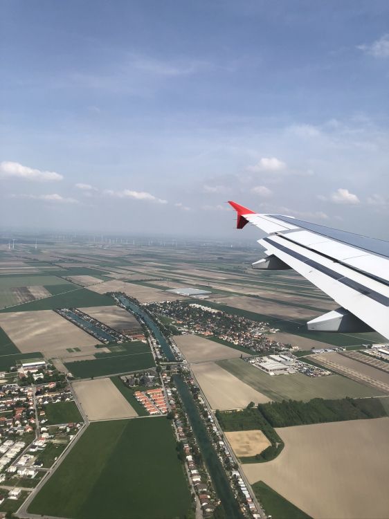 Обои авиакомпания, самолет, инфраструктура, самолеты, авиалайнер в разрешении 1536x2048