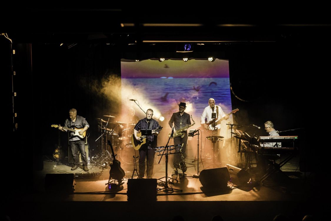 Обои этап, рокконцерт, музыкальный ансамбль, театр, концерт в разрешении 2400x1600