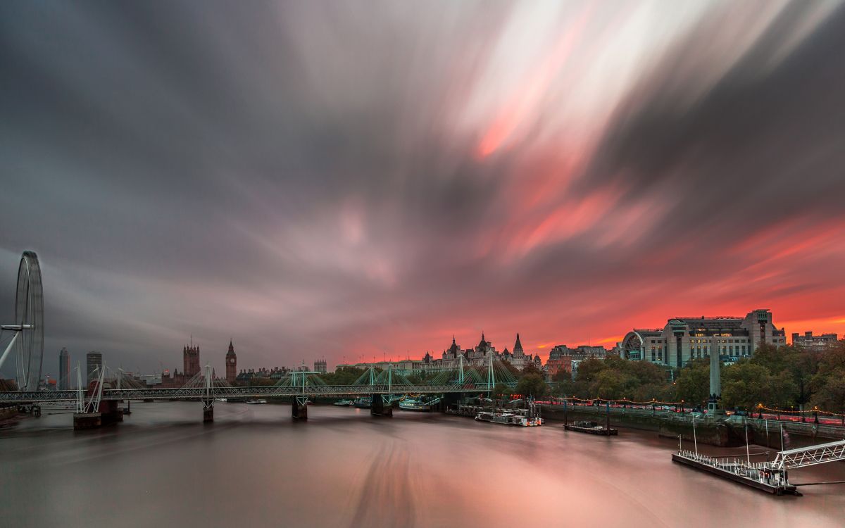 Обои городской пейзаж, город, здание, облако, городской район в разрешении 2880x1800