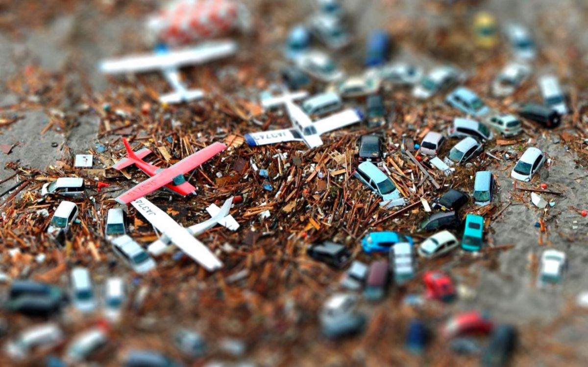 Обои бедствие, клочок, отходы в разрешении 1920x1200